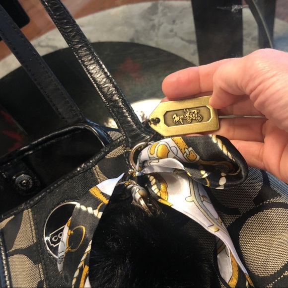 Vintage Y2K Coach Fabric Black & Gray Signature Shoulder Bag w/ Leather Straps - Picture 8 of 15